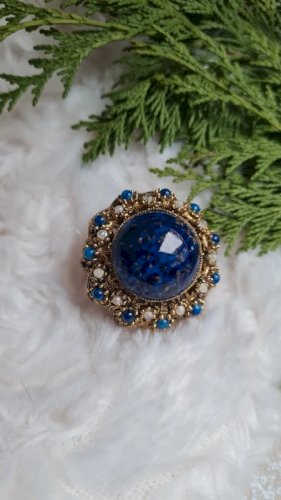 Broche ancienne cabochon, filigrane et pâte de verre