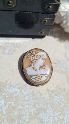 Broche ancienne Camée cerclage en laiton - broche antique