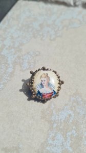 Broche ancienne émaillée