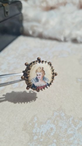 Broche ancienne émaillée