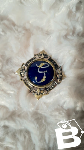 Broche Ancienne émaux de Bressan lettre G