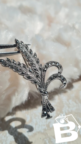 Broche ancienne en argent et marcassite - porte bonheur - épis de blé