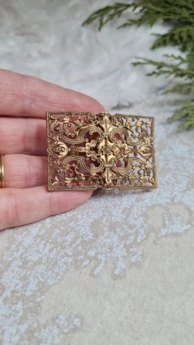Broche ancienne filigrane - Pince à foulard doré