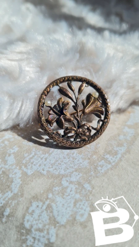 Broche ancienne ( fix ) fleurs de lys