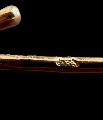 Broche ancienne or 18 Kt poinçon Aigle diamants roue Gouvernail Voyage unisexe