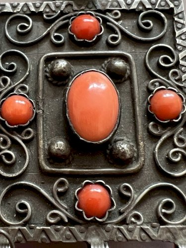 Broche Ancienne  Orientaliste Argent Poinçon Sanglier Corail Debut 20e Siecle