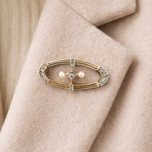 Antique Brooch Pearls - Diamonds - 18 Karat Gold - Circa 1910 Vintage Elegance