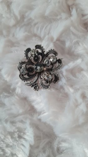 Broche ancienne Porte-Bonheur trèfle quatre feuilles et strass