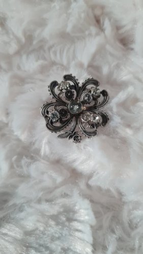 Broche ancienne Porte-Bonheur trèfle quatre feuilles et strass