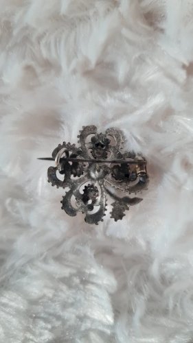 Broche ancienne Porte-Bonheur trèfle quatre feuilles et strass