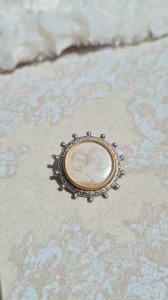 Broche ancienne porte-photo