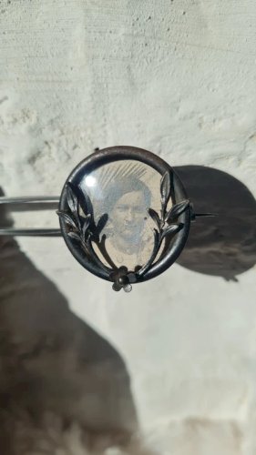 Broche ancienne porte-photo