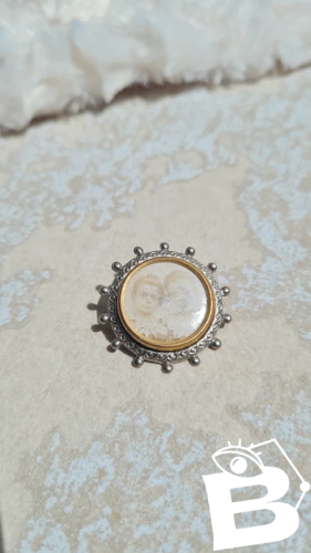 Broche ancienne porte-photo