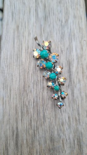 Broche Ancienne - strass irisés