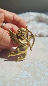 Cherub Angel Brooch in Gold-Plated Metal - Cupid