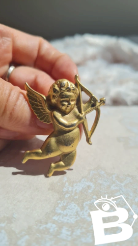 Broche Ange chérubin en métal doré - Cupidon