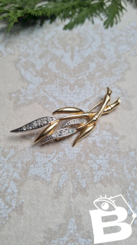 Broche Bambou doré avec strass et plaqué or