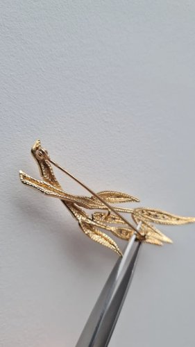 Broche Bambou doré avec strass et plaqué or