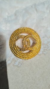 Broche chanel oversize