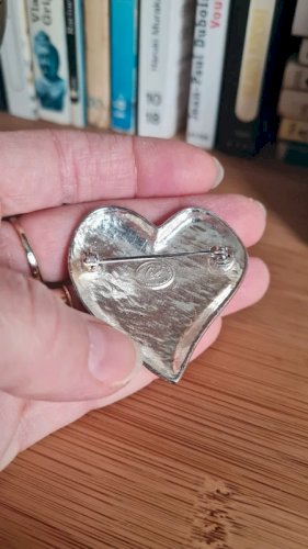 Broche Christian Lacroix  vintage en forme de cœur, années 1990