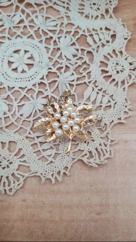 Broche créateur signée V.P.C.P. vintage