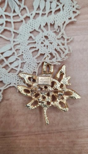 Broche créateur signée V.P.C.P. vintage