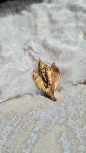 Broche Dorée feuilles doliver vintage