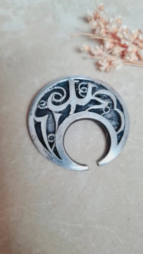 Broche ethnique ancienne en métal argenté -berbère