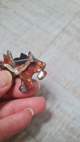 Broche Léa Stein ( chien )