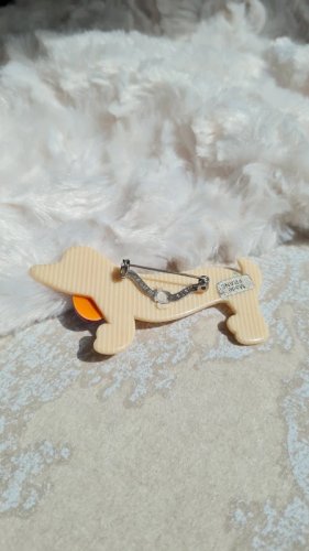 Broche Léa Stein ( chien )