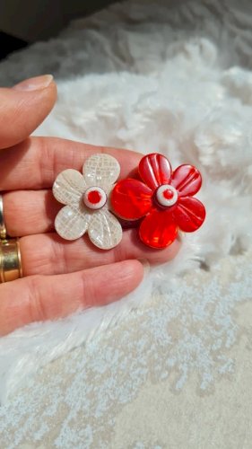 Broche Léa Stein ( Fleurs )