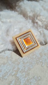 Broche Léa Stein