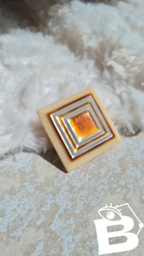 Broche Léa Stein