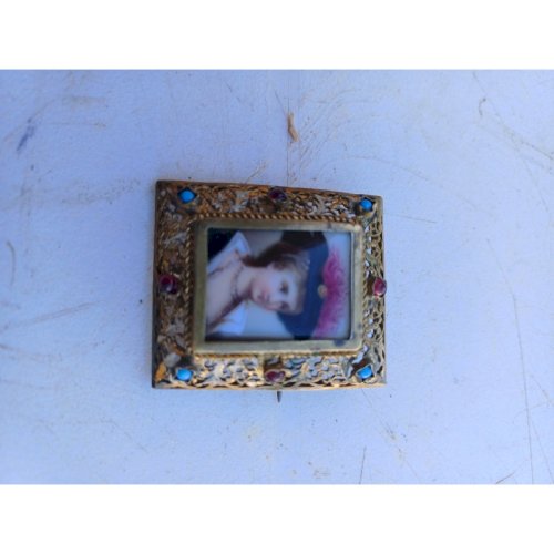 Broche Métal Doré , Porcelaine et Cabochons