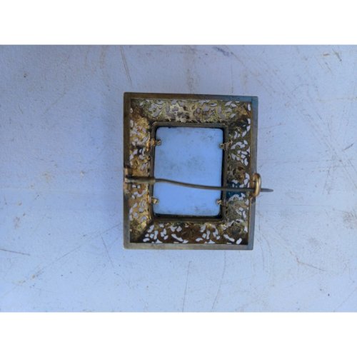 Broche Métal Doré , Porcelaine et Cabochons