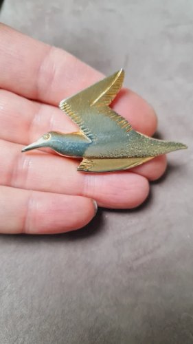 Broche mouette design doré