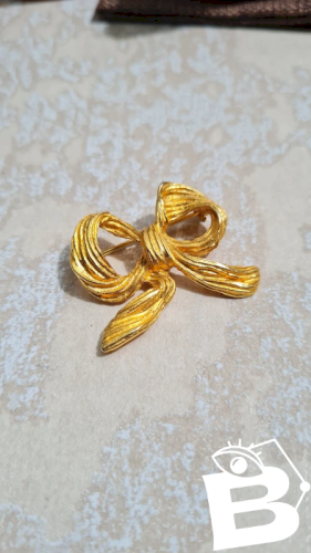 Broche Nœud ruban ( collection bijoux de Versailles )