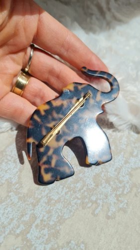 Broche Oversise vintage éléphant style écaille de tortue et strass