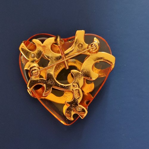 Broche pendentif cœur Yves Saint Laurent 