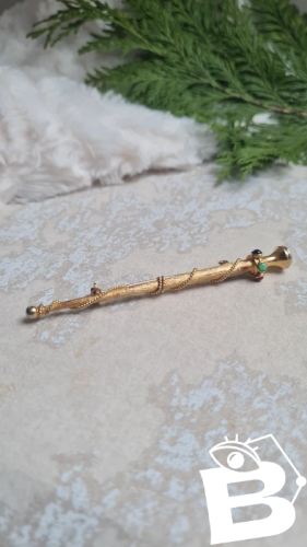Broche sceptre doré vintage et pierre en verre
