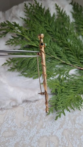 Broche sceptre doré vintage et pierre en verre