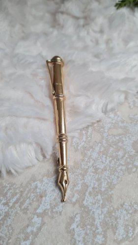 Broche stylo Agatha vintage