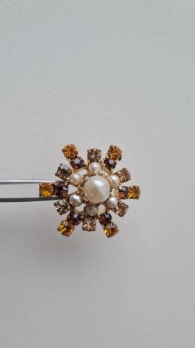Broche vintage avec strass champagne