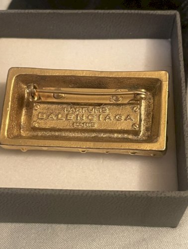 Broche vintage Balenciaga Paris Parfums.