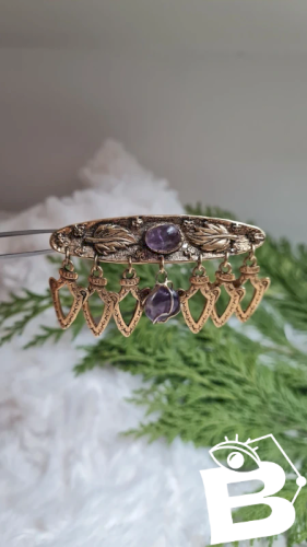Broche vintage dorée et améthystes