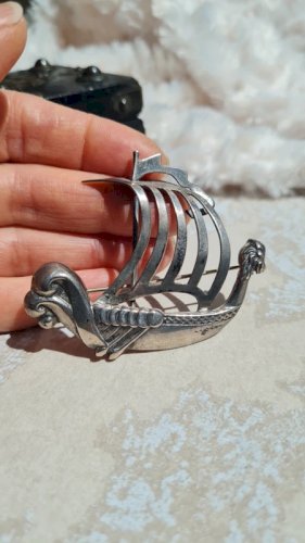 Broche vintage en argent ( Bateau Viking ) - Lang Streling