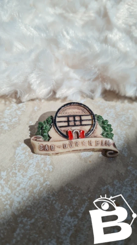 Broche vintage en celluloïd souvenir années 50/60 - Ges