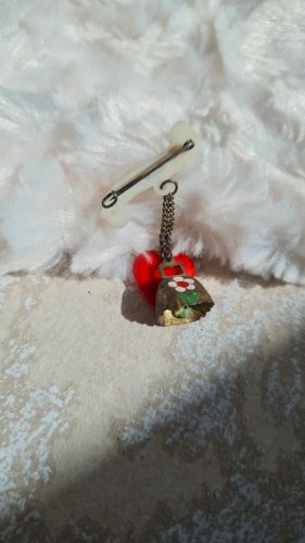 Broche vintage en celluloïd souvenir années 50/60