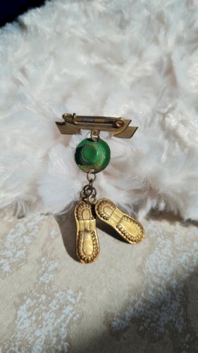 Broche vintage en métal souvenir années 50/60