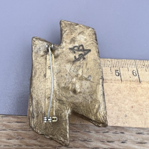 Broche vintage résine Creator miroir nacre signé SBV 1970 Ecole Line Vautrin